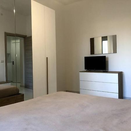 Casa Martina Pronta Per Te, Con Due Stanze Da Letto! Apartment Turin Exterior photo